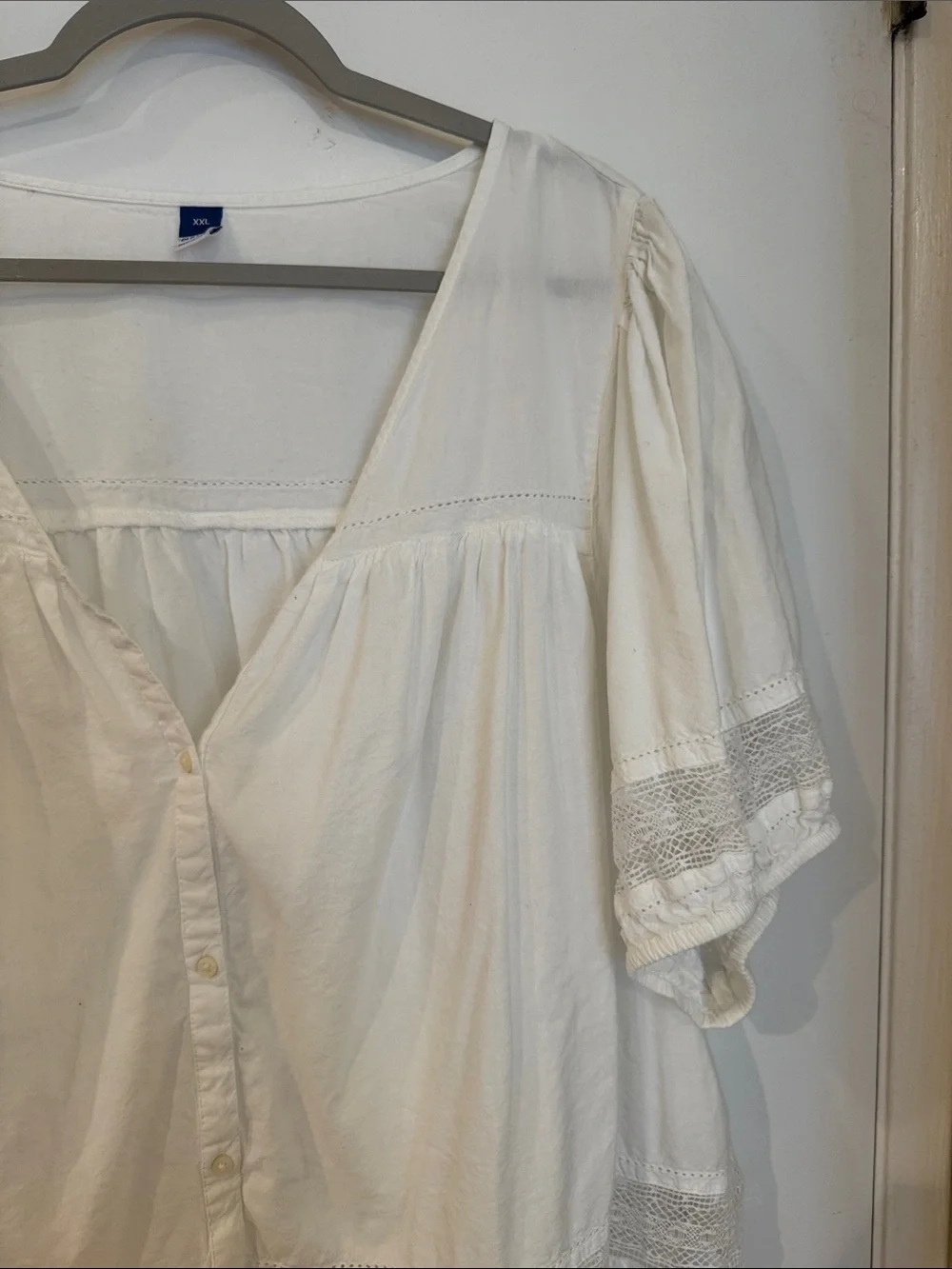 Old Navy White Lace-Trim Button Front Peasant Top